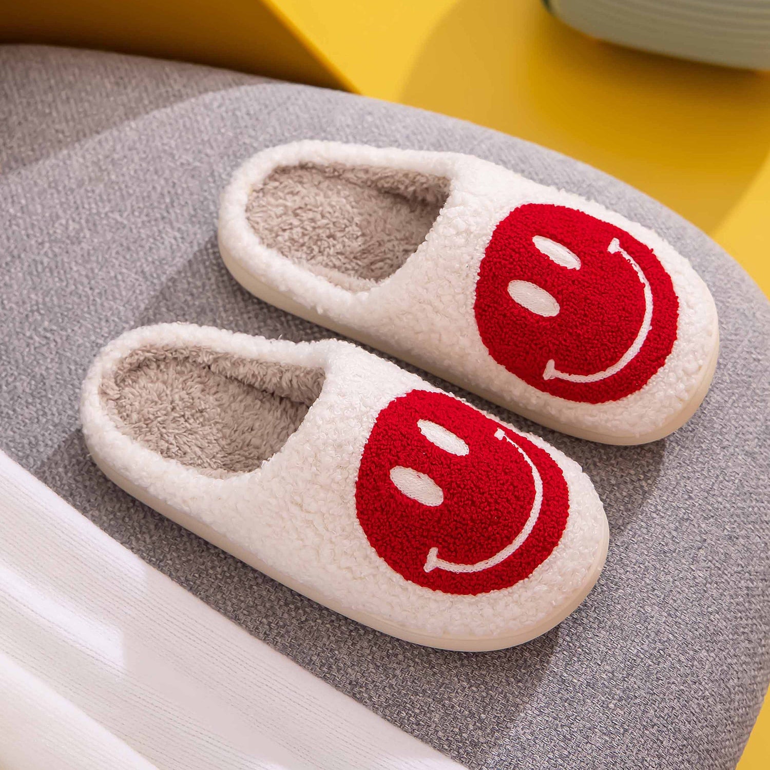 Melody Smiley Face Cozy Slippers-Jewearrings