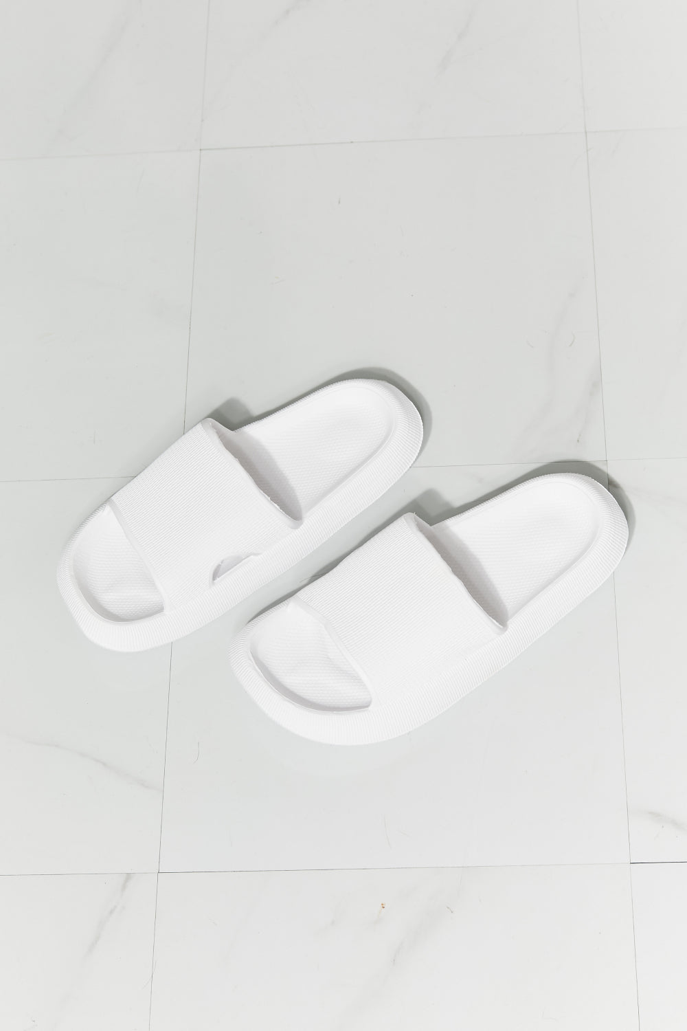 MMShoes Arms Around Me Open Toe Slide in White-Jewearrings