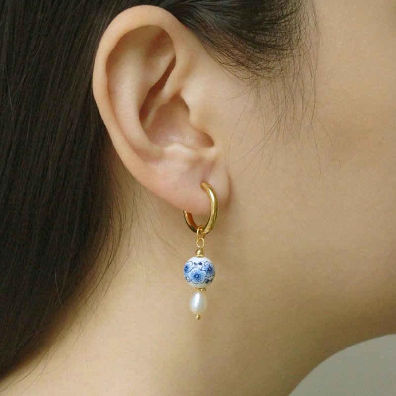 Chinese Style Elements Retro Blue And White Porcelain Earrings-Jewearrings