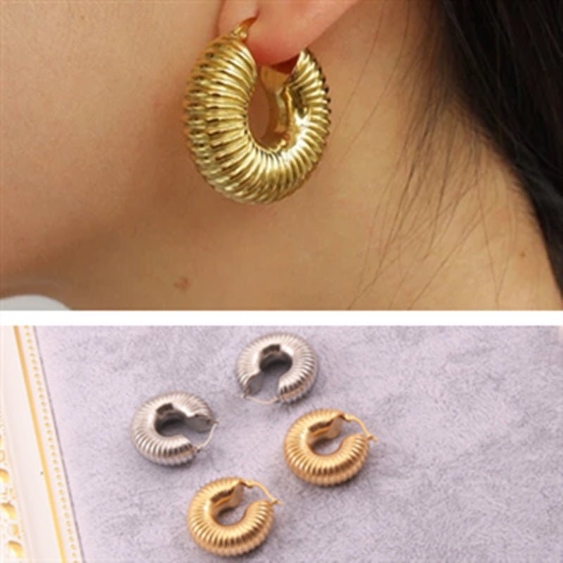 circle electric water pipe shape gold-plated earrings-Jewearrings