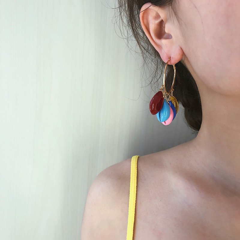 Creative Simple Exaggerated Spray Paint Shell Earrings-Jewearrings