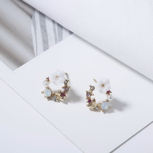 Cute Korean Personality Small Flower Stud Earrings For Women Temperament Simple Fashion Metal Female Stud Earrings-Jewearrings