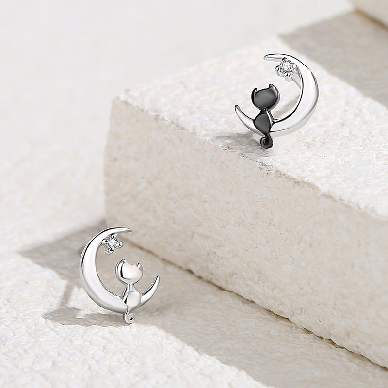 Original Moon Love Cat Stud Earrings 925 Sterling Silver Cute And Compact-Jewearrings