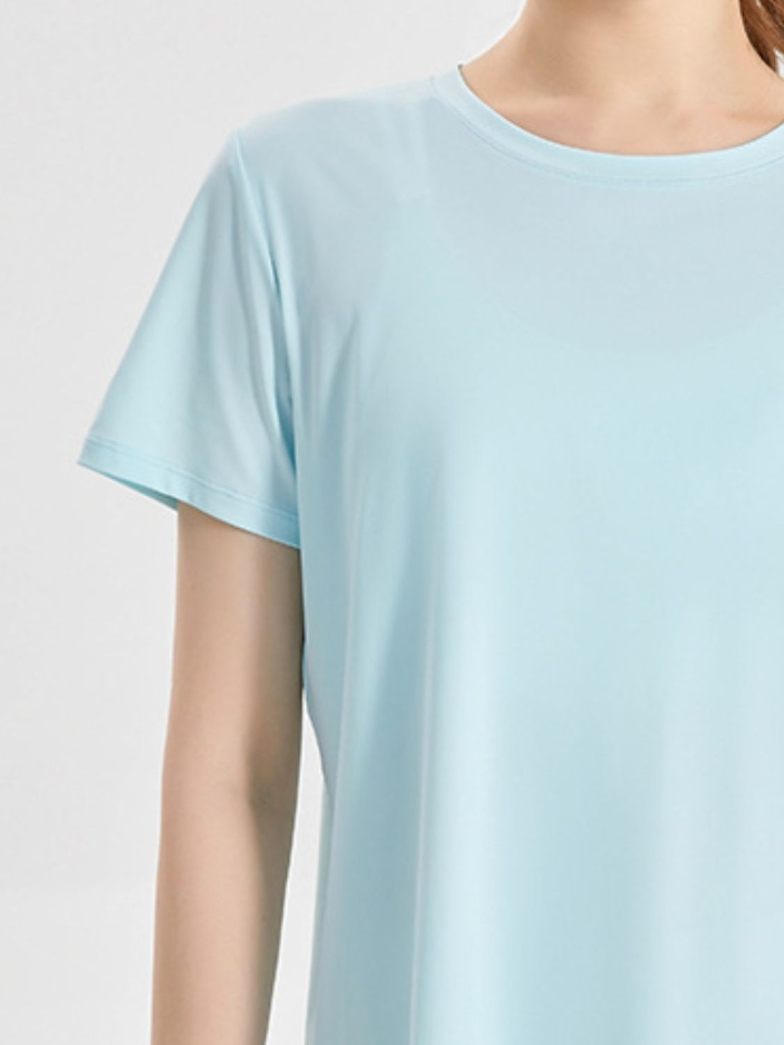 Slit Round Neck Short Sleeve Active T-Shirt-Jewearrings