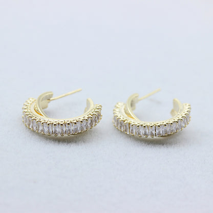 Women's Creative C-shaped Zircon Circle Stud Earrings-Jewearrings