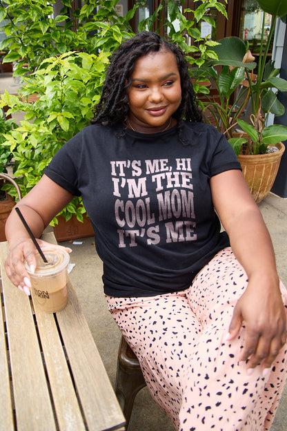 Simply Love Full Size IT'S ME,HI I'M THE COOL MOM IT'S ME Round Neck T-Shirt-Jewearrings