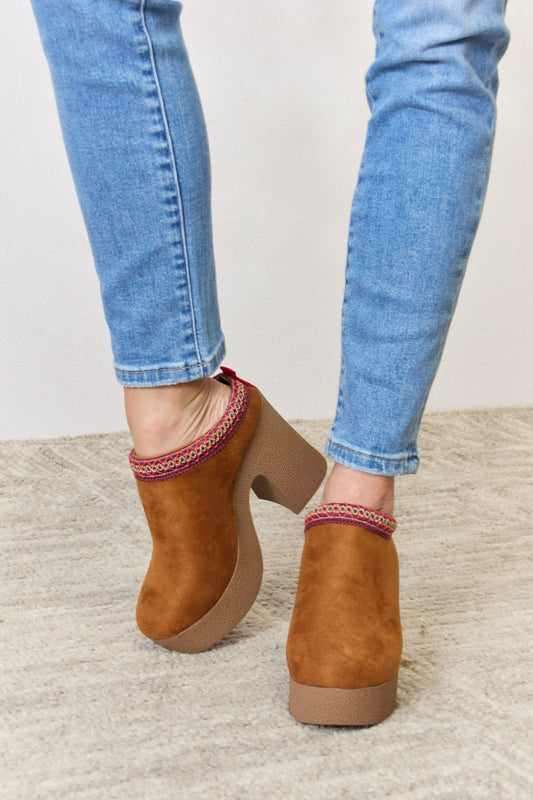 Legend Footwear Platform Suede Clog Heel-Jewearrings