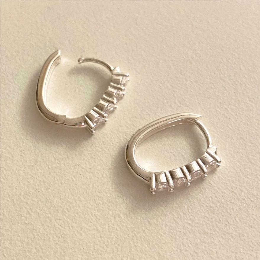 Women's Simple Sterling Silver Zircon Stud Earrings-Jewearrings