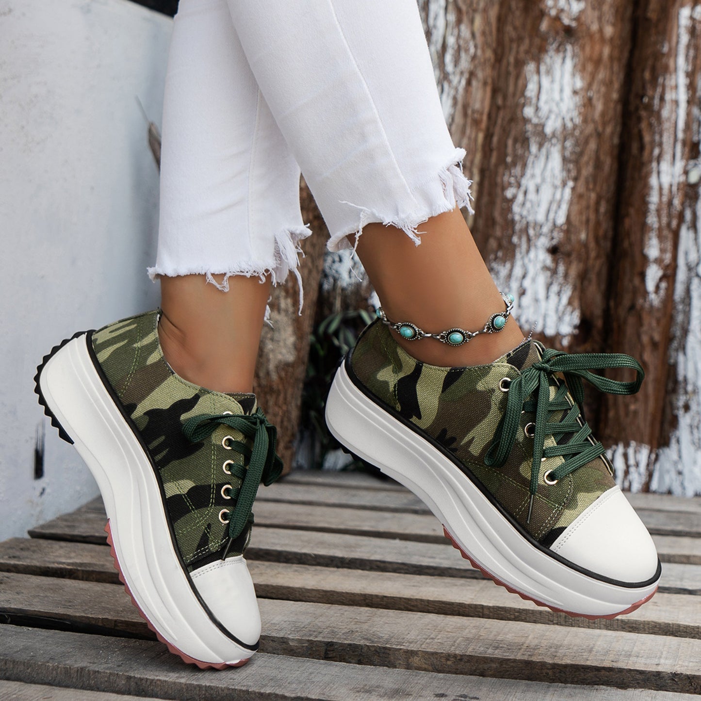 Contrast Trim Round Toe Platform Canvas Sneakers-Jewearrings