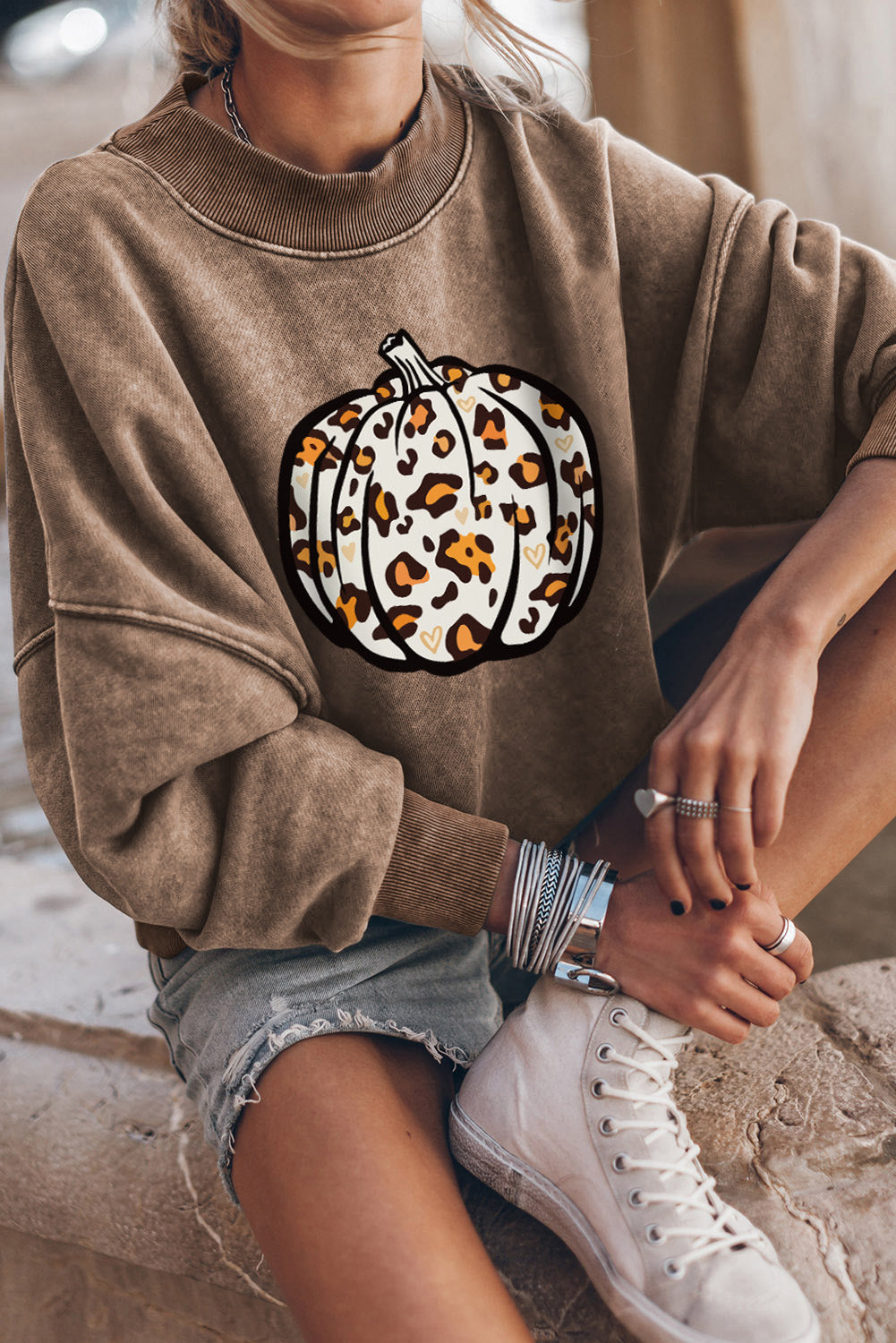 Round Neck Dropped Shoulder Pumpkin Graphic Sweatshirt-Jewearrings