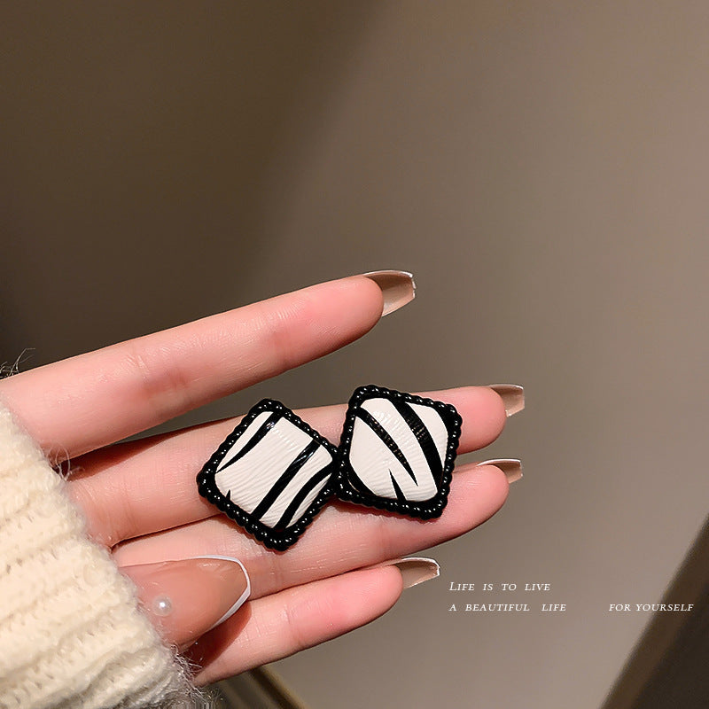 Silver Needle Geometric Black And White Contrast Color Check Stripe Stud Earrings-Jewearrings