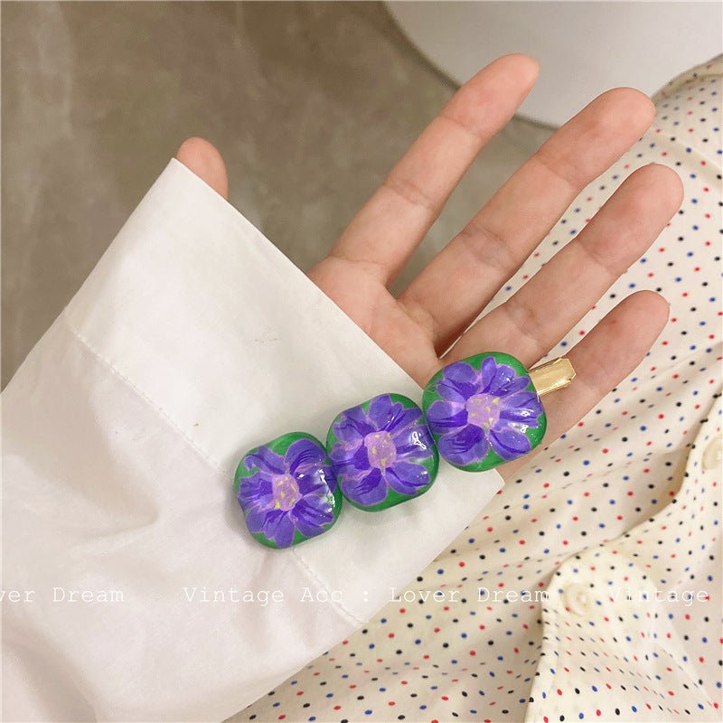 Daisy Earrings With Floral Blue Hairpin-Jewearrings