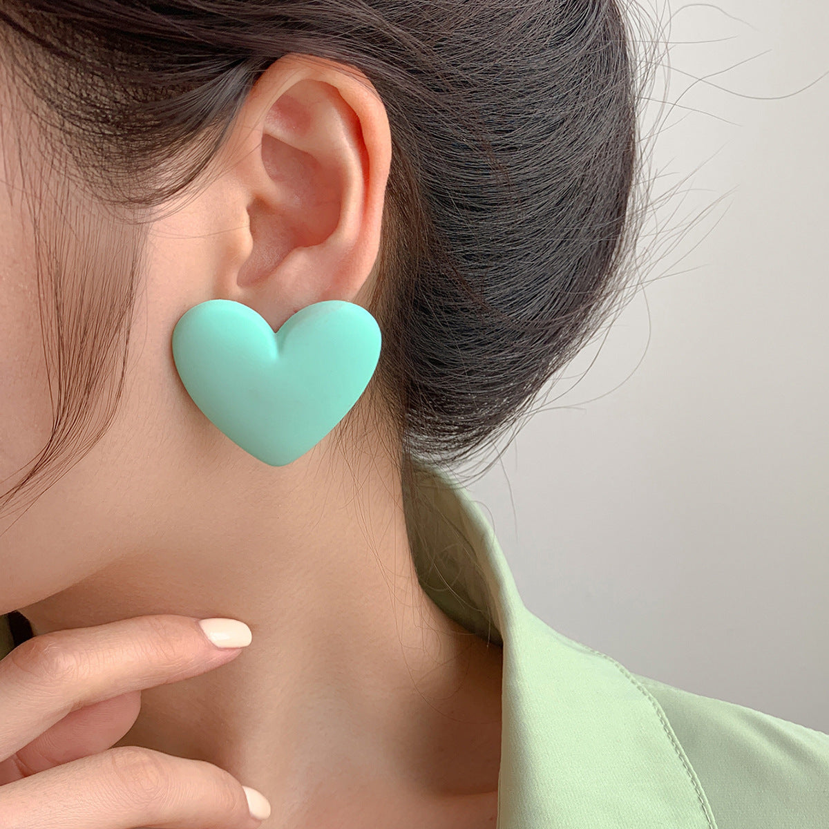 Love Heart S925 Silver Pin Chain Earrings Design Color-Jewearrings