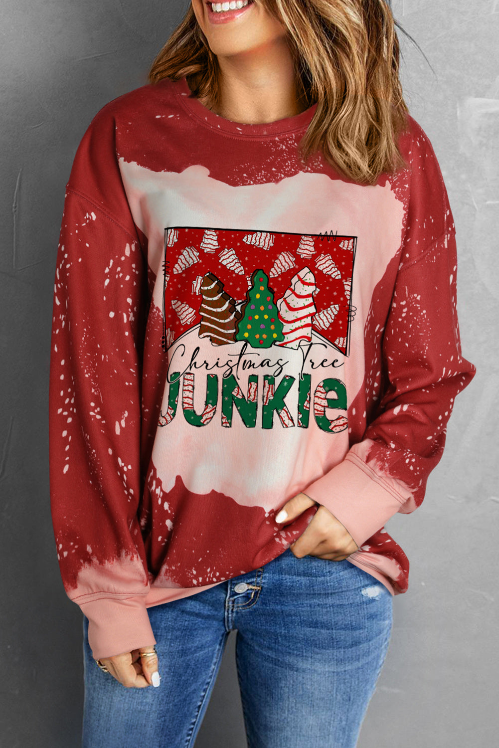 CHRISTMAS TREE JUNKIE Round Neck Long Sleeve Sweatshirt-Jewearrings