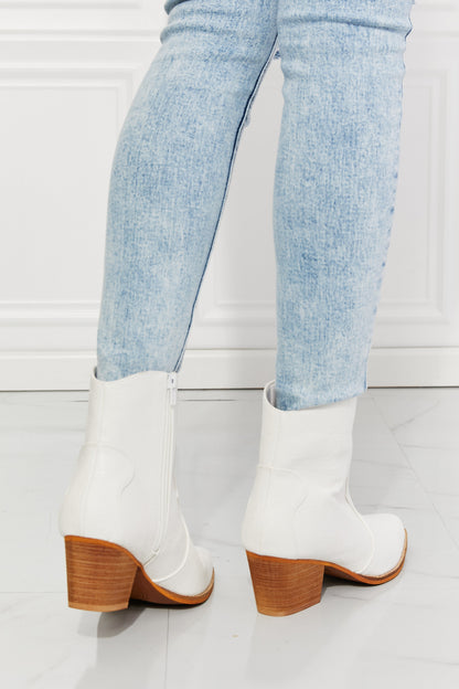 MMShoes Watertower Town Faux Leather Western Ankle Boots in White-Jewearrings