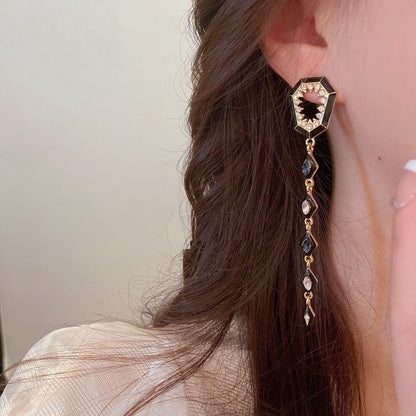 Diamond Studded Geometric Fringed Earrings Dark Black Fashion Design-Jewearrings