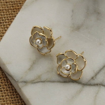 Drop Oil Golden Earrings Simple And Delicate Pearl Earrings-Jewearrings