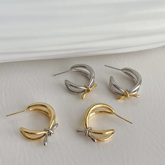 Women's Elegant Gold And Silver Contrast Color C Earrings-Jewearrings