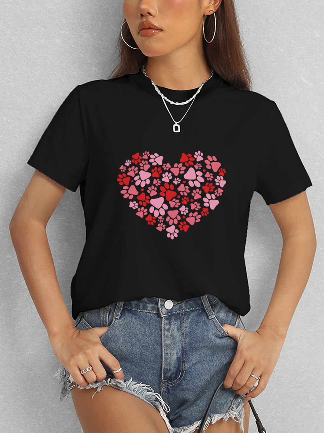 Heart Round Neck Short Sleeve T-Shirt-Jewearrings