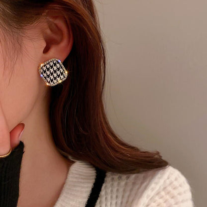 Silver Post Houndstooth Square Stud Earrings Vintage-Jewearrings