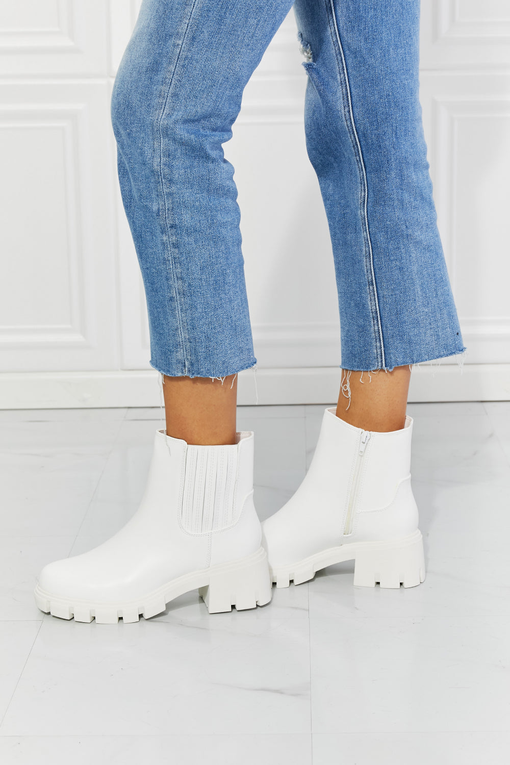 MMShoes What It Takes Lug Sole Chelsea Boots in White-Jewearrings