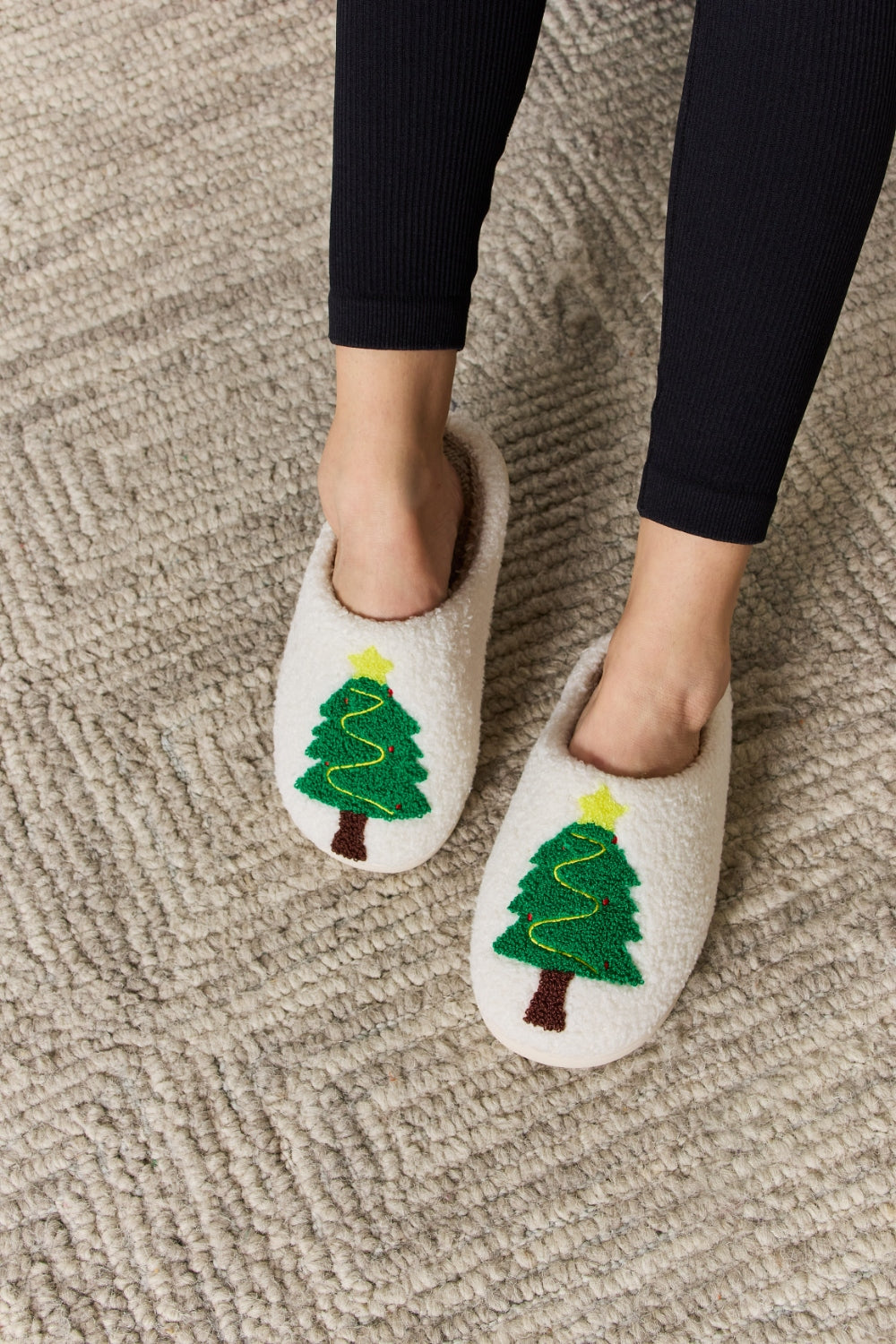 Melody Christmas Tree Cozy Slippers-Jewearrings