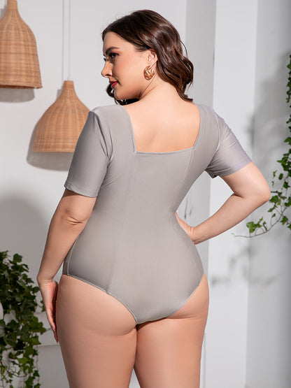 Plus Size Scoop Neck Short Sleeve One-Piece Swimsuit-Jewearrings