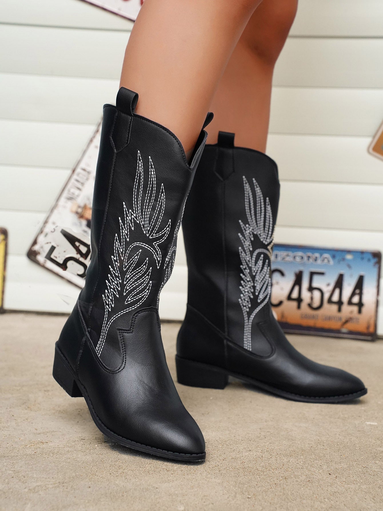 Embroidered Point Toe Block Heel Boots-Jewearrings