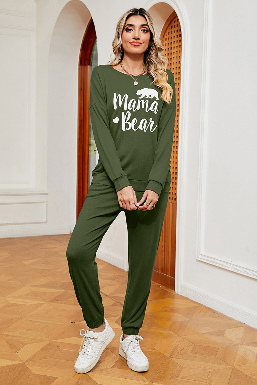 MAMA BEAR Graphic Sweatshirt and Sweatpants Set-Jewearrings