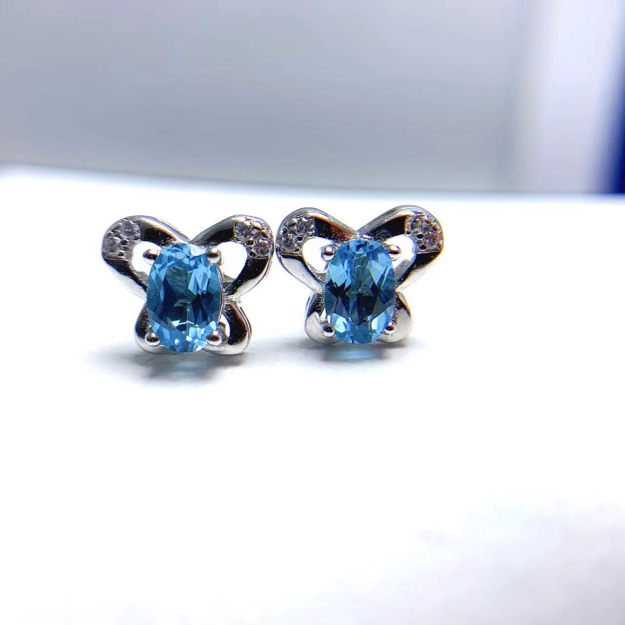 Natural Topaz Stud Earrings S925 Silver Inlaid Women's Gem-Jewearrings