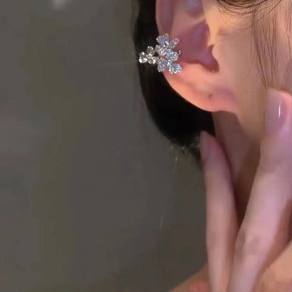 Ear Cuff Delicate Flower-Jewearrings