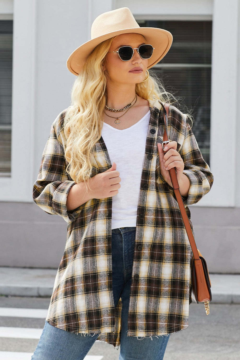 Plus Size Plaid Curved Hem Button Front Shirt-Jewearrings