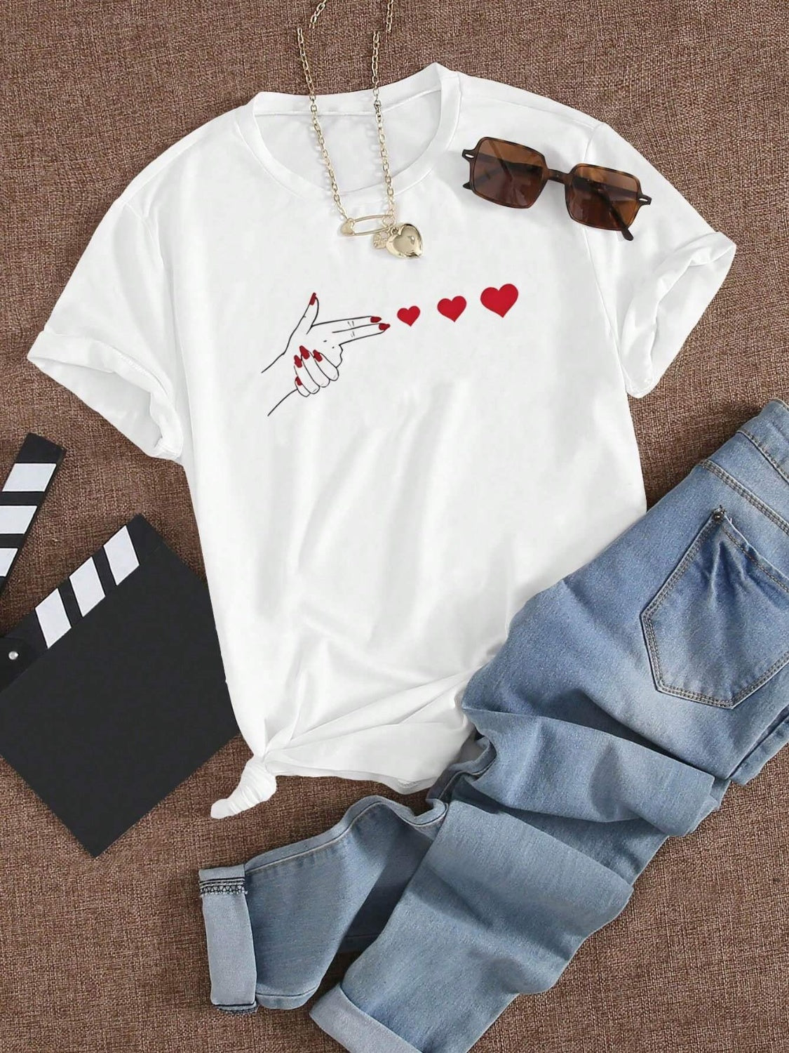 Full Size Heart Round Neck Short Sleeve T-Shirt-Jewearrings