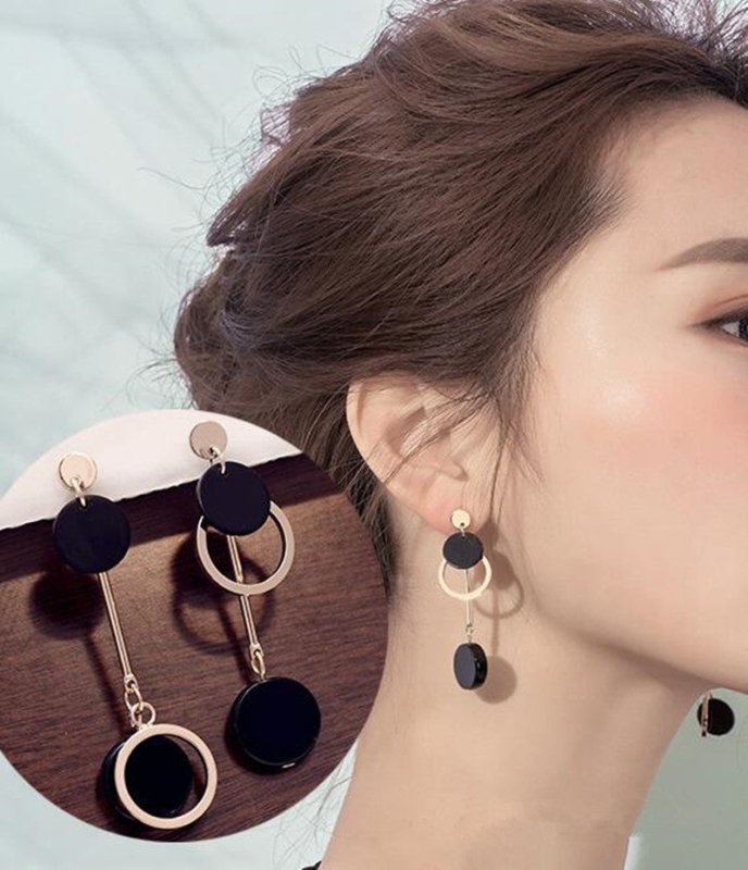 Elegant Temperament Black Acrylic Asymmetric Earrings-Jewearrings