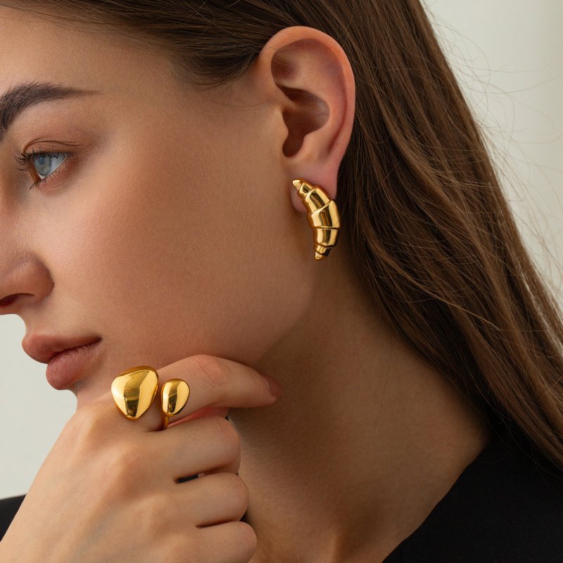 Emberly Gold Earrings-Jewearrings