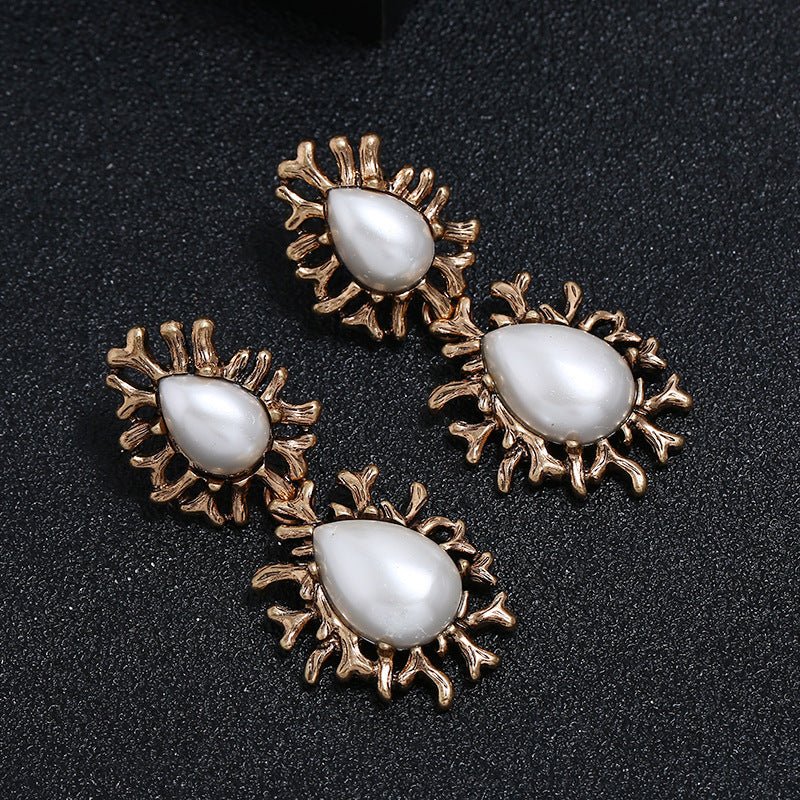 European And American Fashion Personality Drop Pearl Earrings-Jewearrings