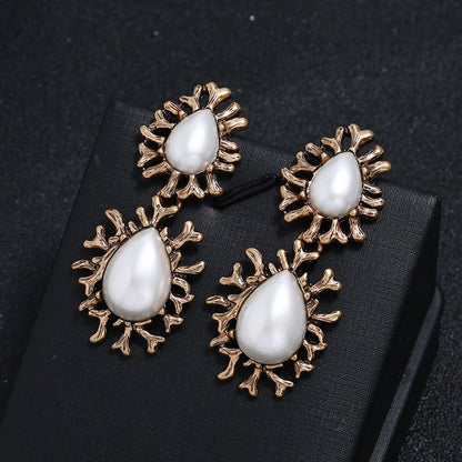 European And American Fashion Personality Drop Pearl Earrings-Jewearrings