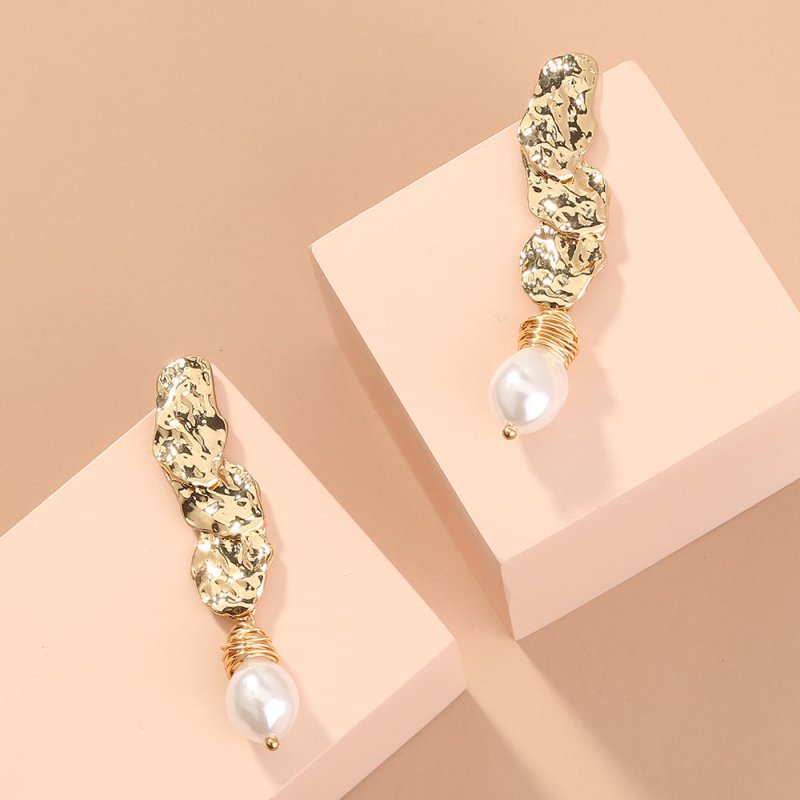 European and American fashion retro style special-shaped metal earrings factory wholesale ladies baroque pearl earrings-Jewearrings