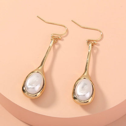 European and American hot style creative retro earrings exquisite ladies baroque pearl earrings-Jewearrings