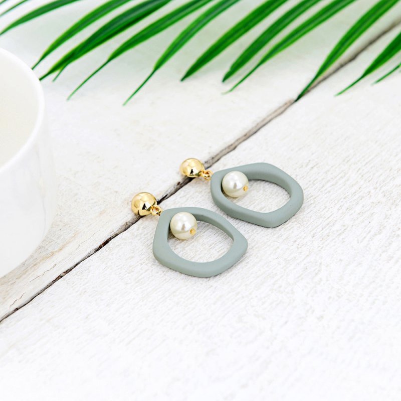 European And American Style Personalized Paint Alloy Shell Beads Earrings-Jewearrings