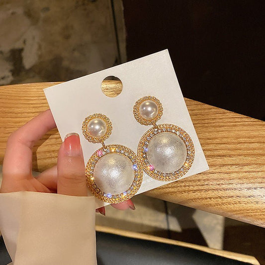 Exaggerated Big Earrings Fashion Personality Hundred Towers European And American Temperament Long Pearl Earrings Women-Jewearrings