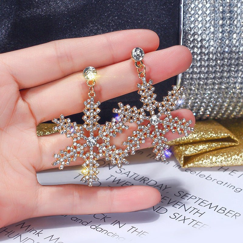 Exaggerated diamond-studded snowflake earrings-Jewearrings