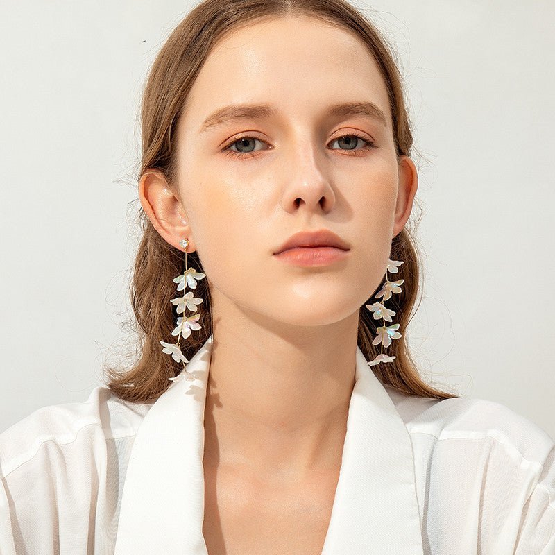 Exaggerated White Flower Earrings Tassel-Jewearrings