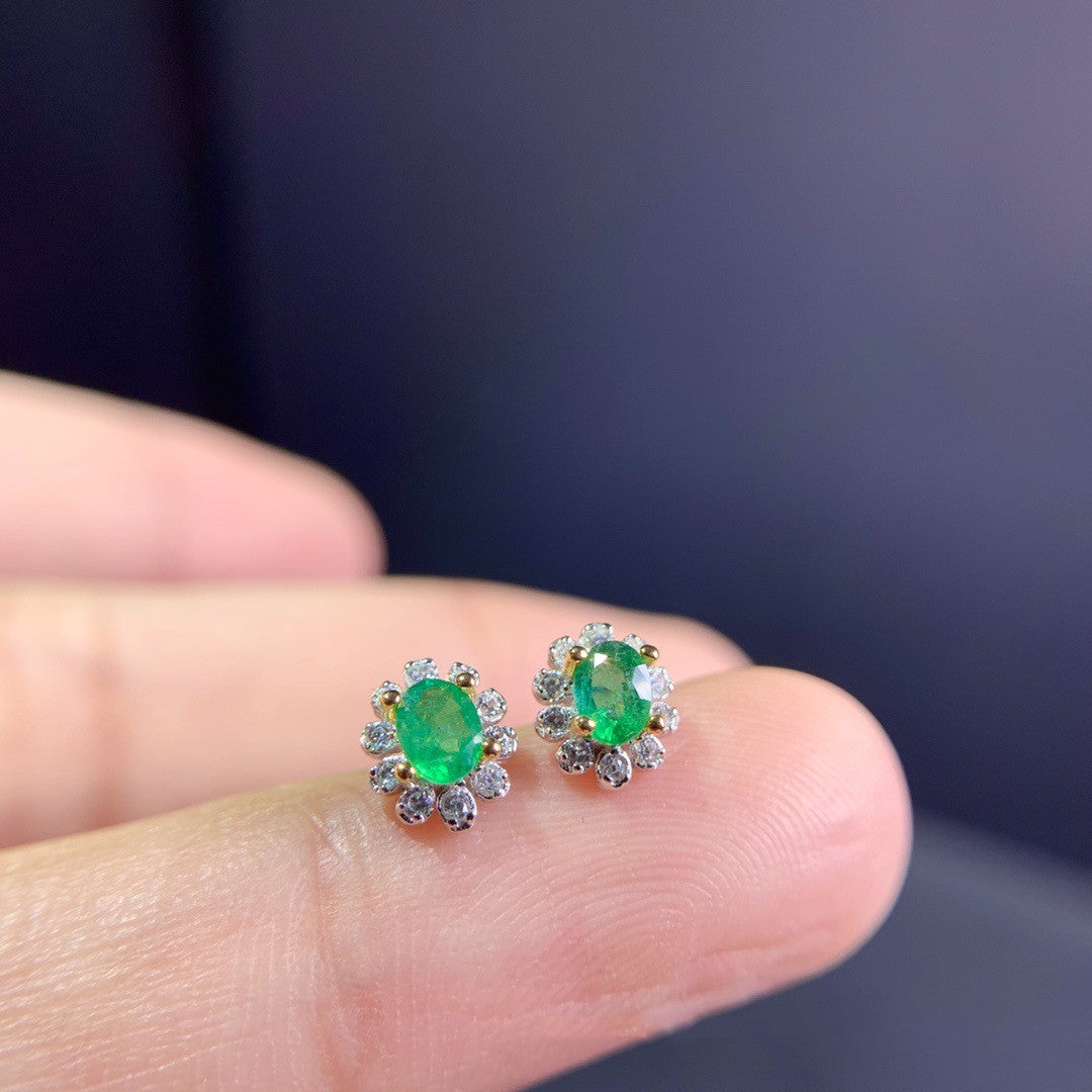 Women's Natural Emerald Silver Stud Earrings-Jewearrings