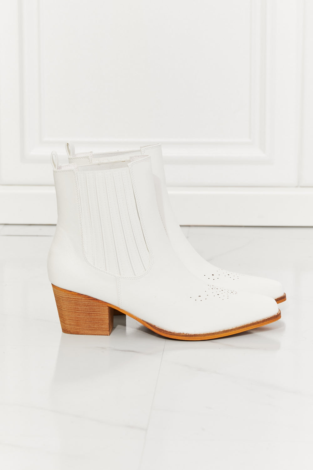 MMShoes Love the Journey Stacked Heel Chelsea Boot in White-Jewearrings