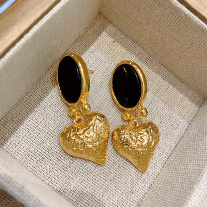 Vintage Inlaid Black Agate Ear Clip Heart-shaped Earrings-Jewearrings