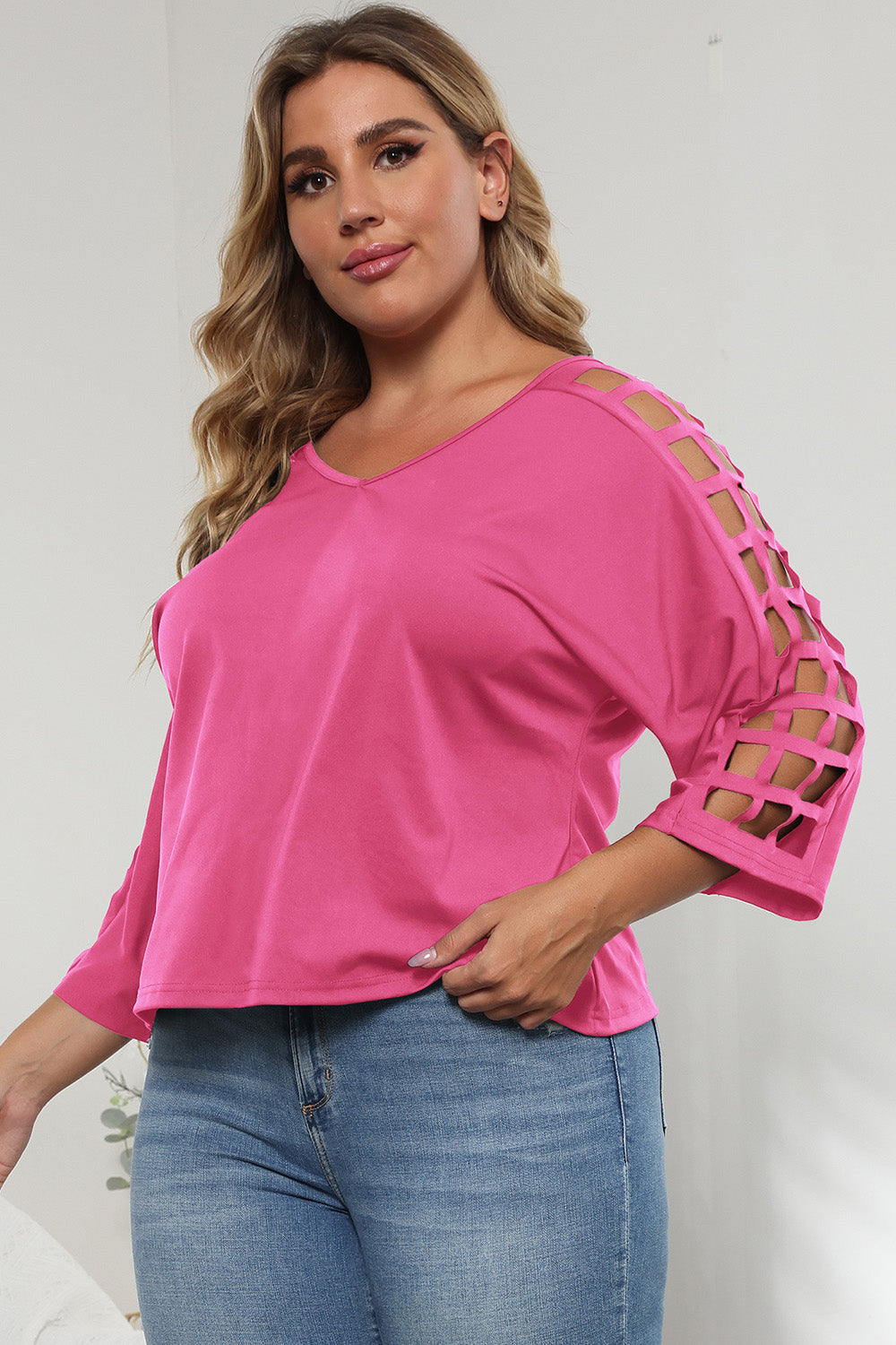 3/4 Sleeve Cutout Detail Top-Jewearrings