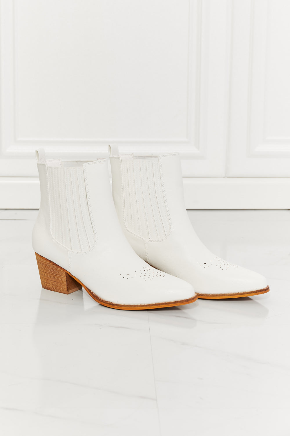 MMShoes Love the Journey Stacked Heel Chelsea Boot in White-Jewearrings