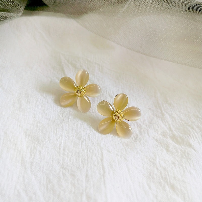 Women's Silver Needle Simple Cat Eye Flower Earrings-Jewearrings