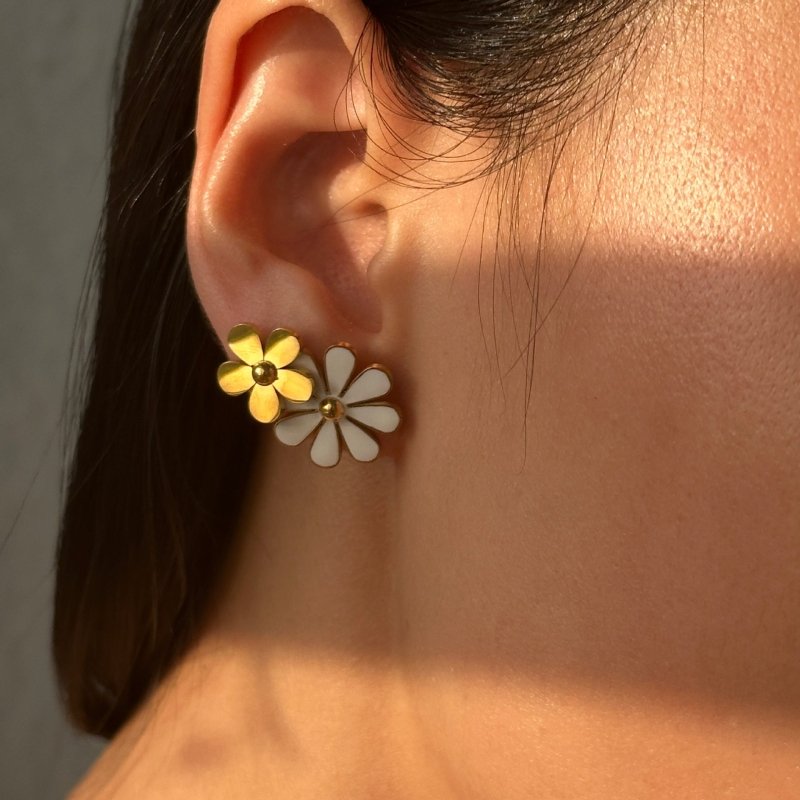 Fashion White Flower Earrings-Jewearrings